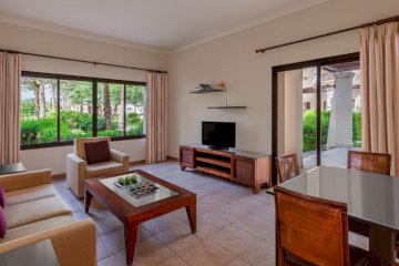 At Jaz New Saraya Palms, we offer 102 fully furnished studios and independent apartments designed for ultimate comfort. Each unit features balconies or terraces overlooking breathtaking pool or garden views.    Price: 348 USD approx. | Direct Price - Zero Commission